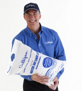 Culligan of Brazosport salt delivery man holding bag